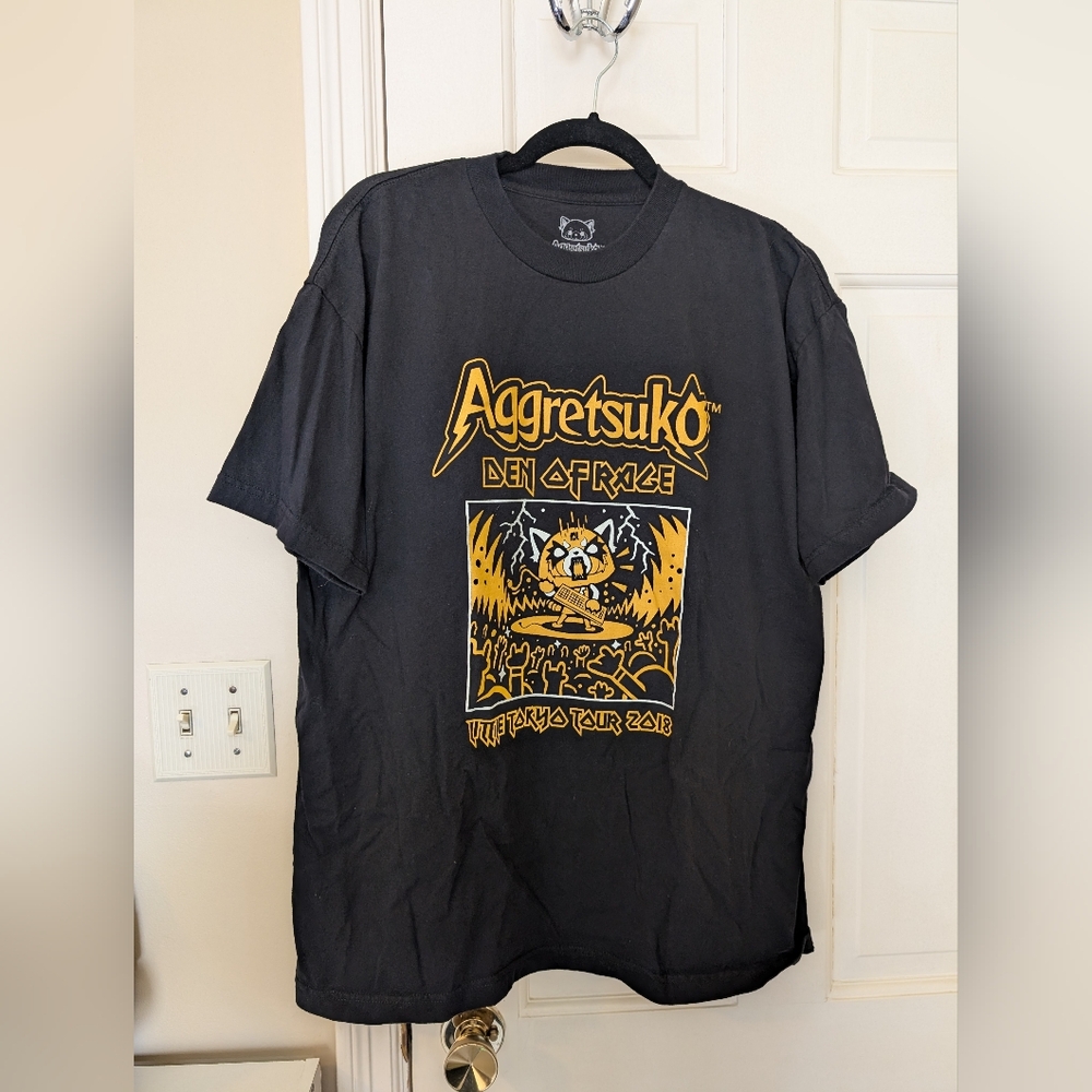 Sanrio Aggretsuko Den of Rage Tour 2018 XL shirt